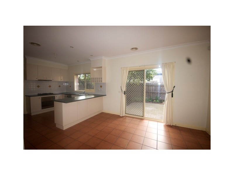 3/1 Stephenson St, Spotswood VIC 3015