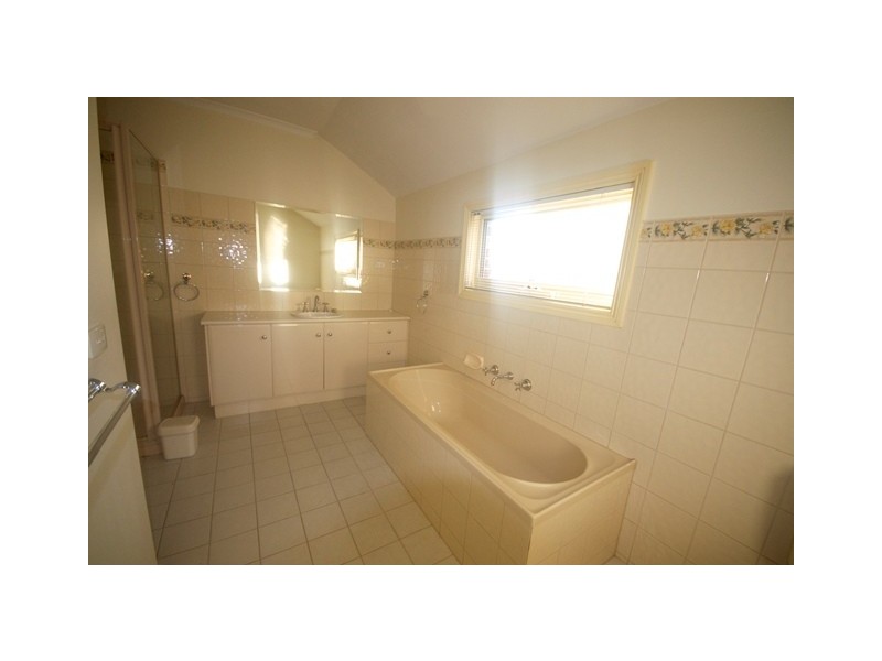 3/1 Stephenson St, Spotswood VIC 3015