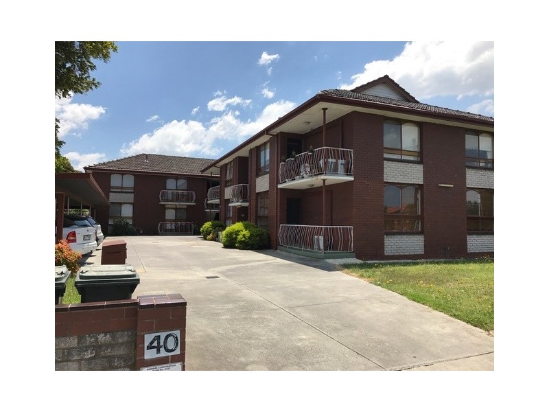 2/40 Hosking Street, Williamstown VIC 3016