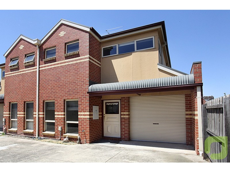 4/157-159 Charles Street, Seddon VIC 3011