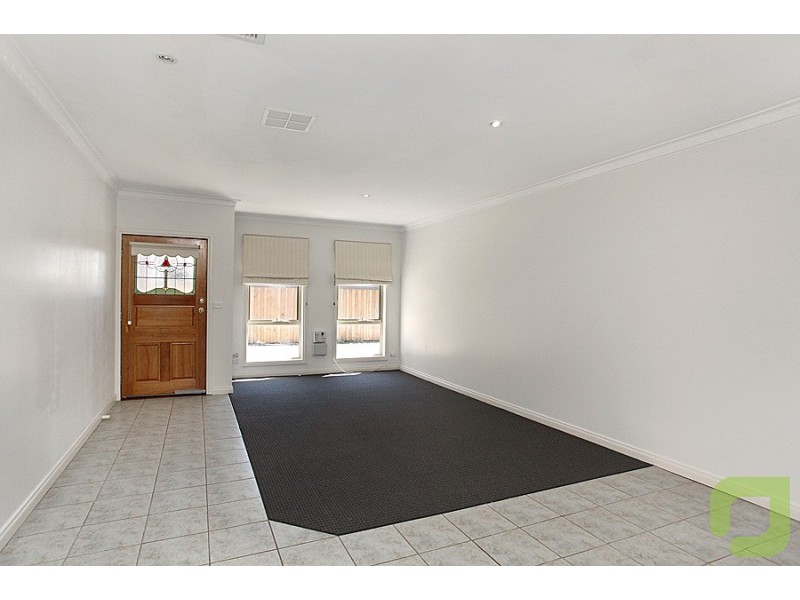 4/157-159 Charles Street, Seddon VIC 3011