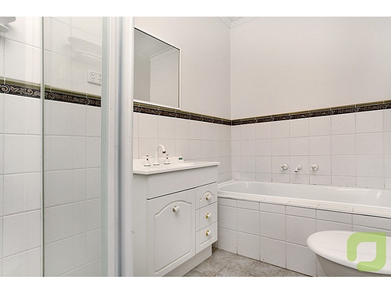 4/157-159 Charles Street, Seddon VIC 3011