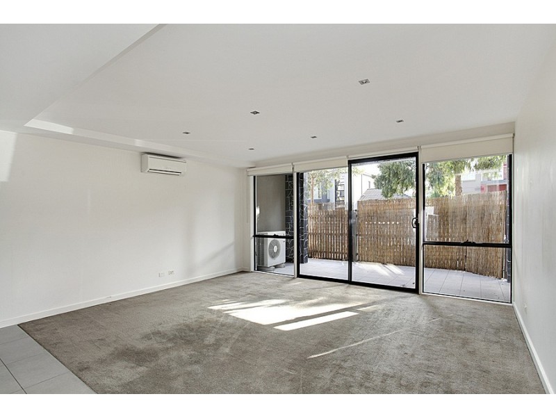 3/2 Crefden Street, Maidstone VIC 3012