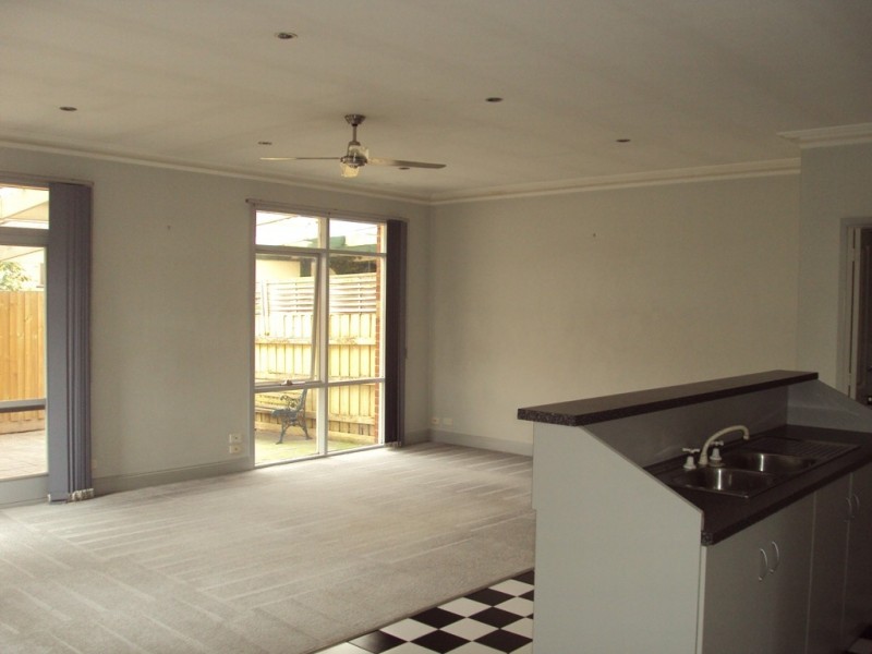 6 Pearce Street, Yarraville VIC 3013