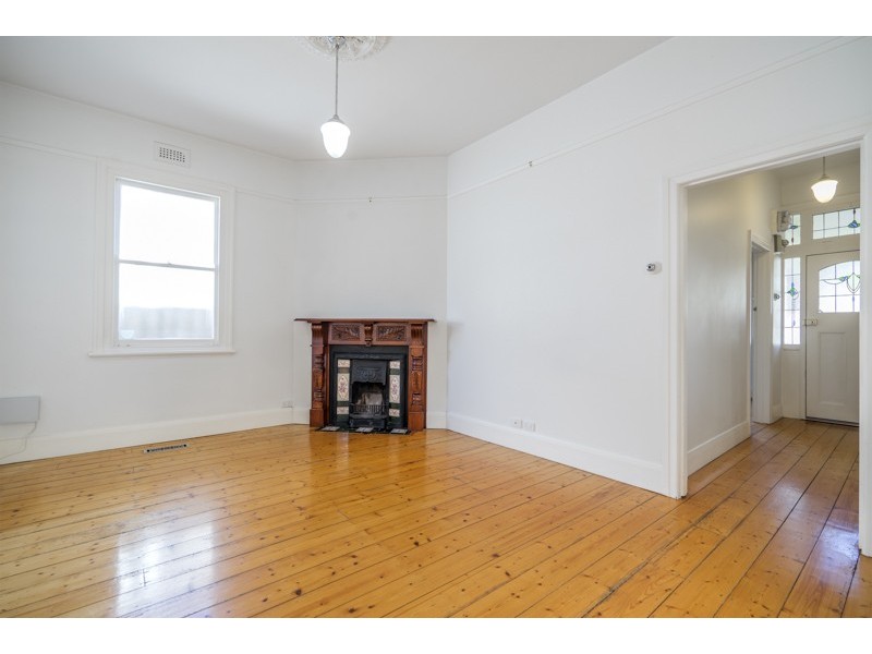 89 Chirnside Street, Kingsville VIC 3012