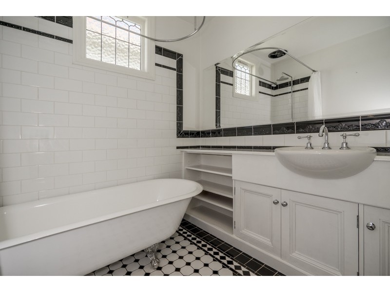 89 Chirnside Street, Kingsville VIC 3012