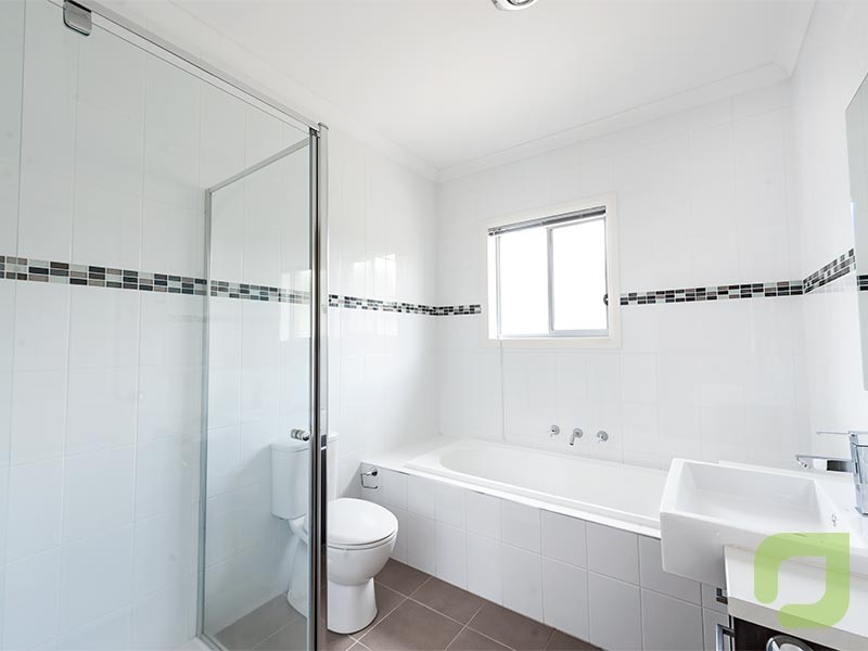 1/17 Misten Avenue, Altona North VIC 3025
