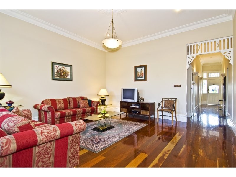 1 Webster Street, Seddon VIC 3011