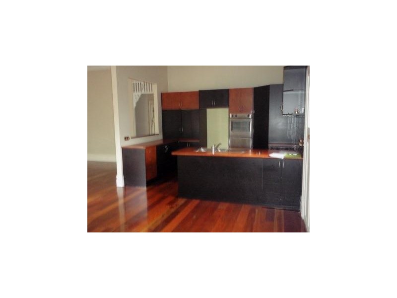 1 Webster Street, Seddon VIC 3011