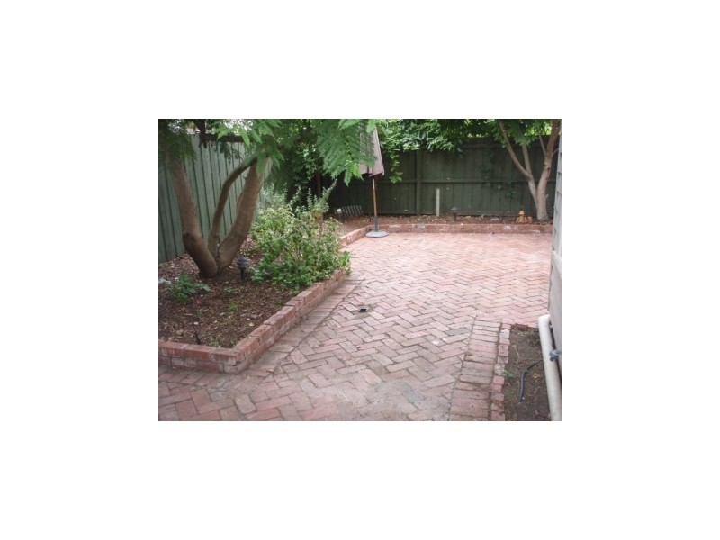 1 Webster Street, Seddon VIC 3011