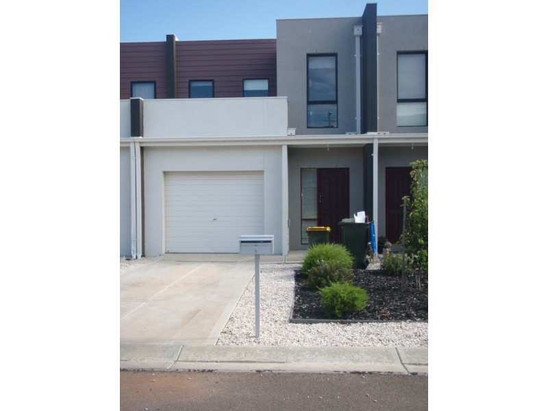 32/39 Astley Crescent, Point Cook VIC 3030