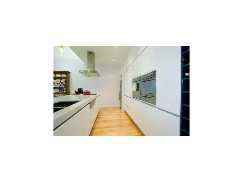3B Home Road, Newport VIC 3015