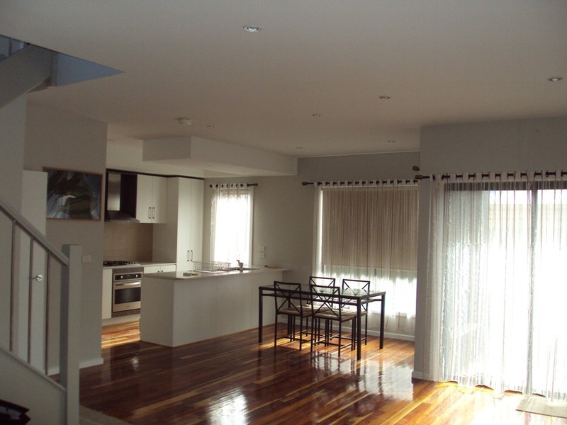 70 Eames Avenue, Brooklyn VIC 3012