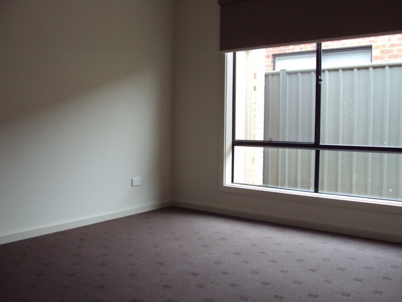 87 O’Connor Road, Deer Park VIC 3023