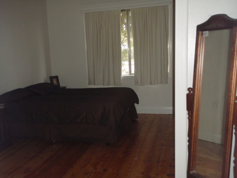 25 Robbs Road, West Footscray VIC 3012