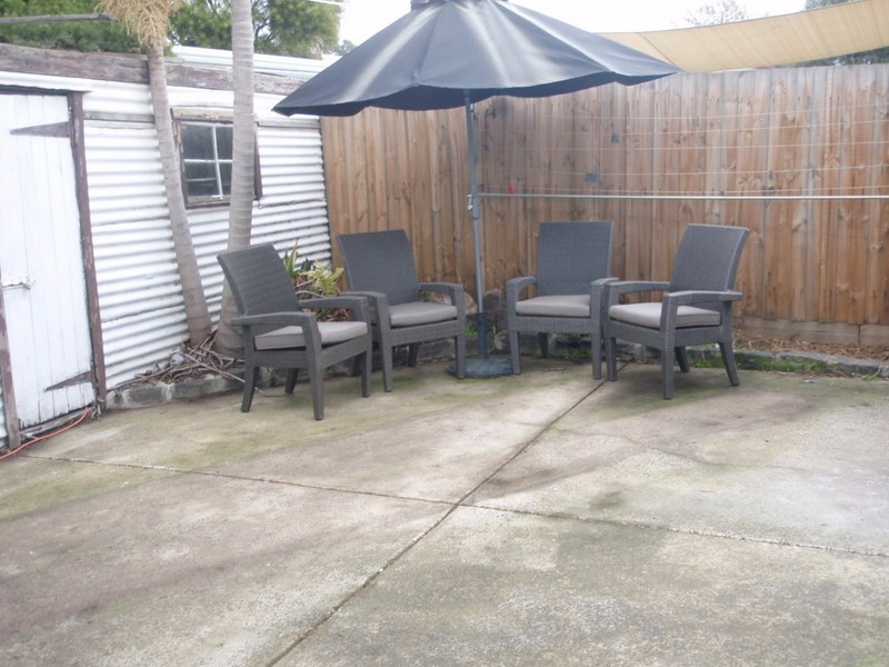 25 Robbs Road, West Footscray VIC 3012