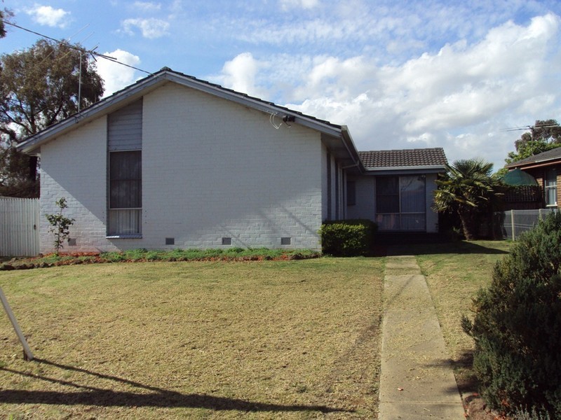 6 Howitt Crescent, Sunshine West VIC 3020