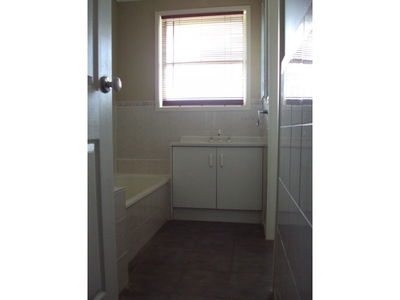 6 Howitt Crescent, Sunshine West VIC 3020