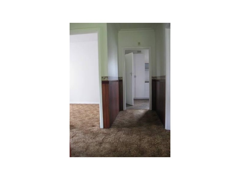 35 Eames Avenue, Brooklyn VIC 3012