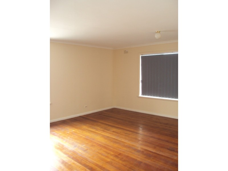 20 Berkshire Road, Sunshine North VIC 3020