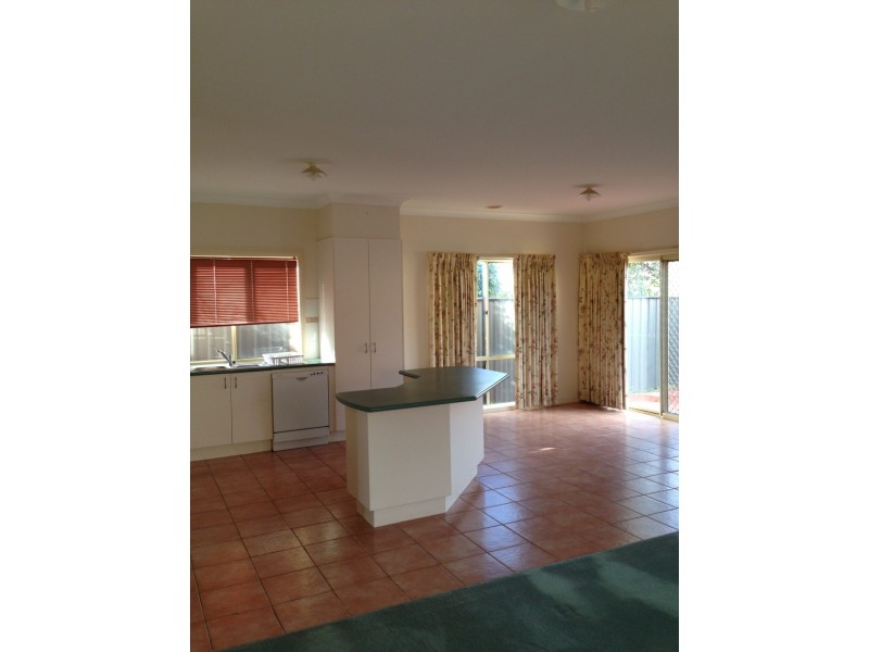 37 Pendragon Crescent, Derrimut VIC 3030
