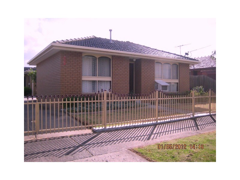 1/96A Saltley Street, South Kingsville VIC 3015