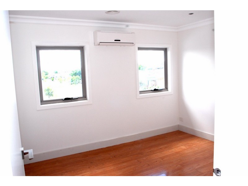 4/12 South Avenue, Altona Meadows VIC 3028