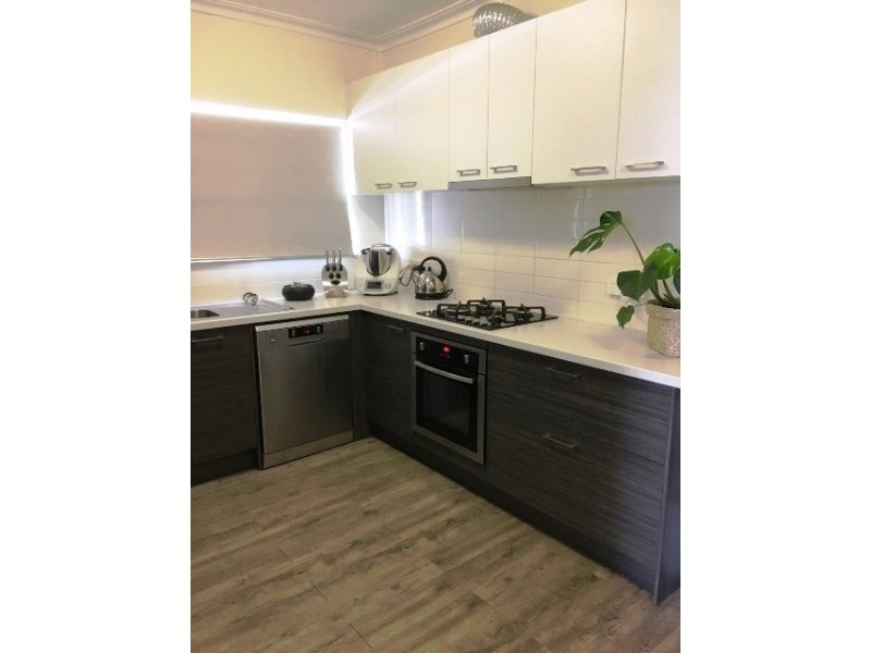 1/90 Second Avenue, Altona North VIC 3025