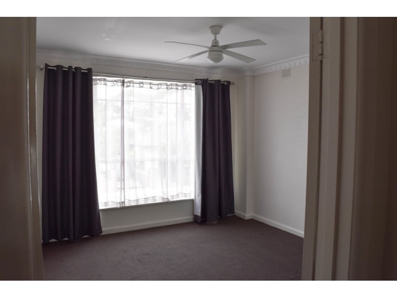 1/90 Second Avenue, Altona North VIC 3025