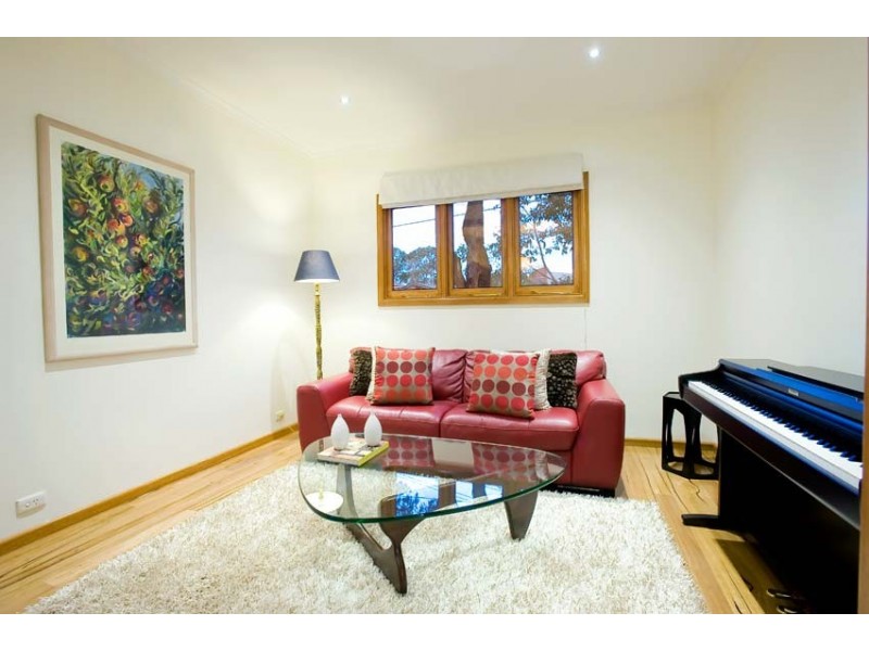 3 Eastwood Street, Seddon VIC 3011