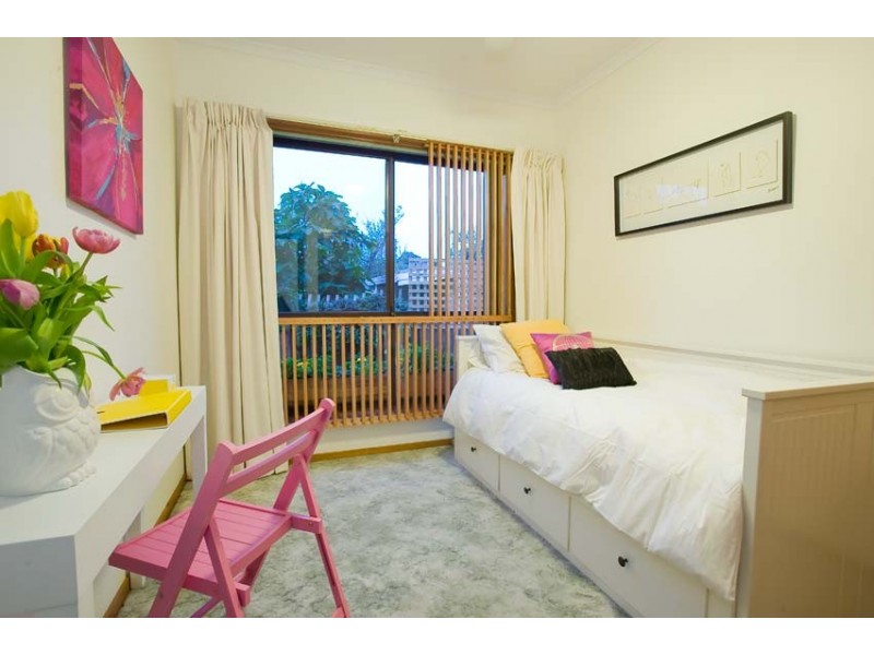 3 Eastwood Street, Seddon VIC 3011