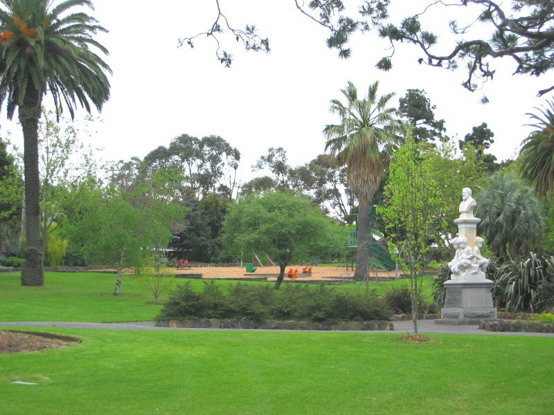 3 Eastwood Street, Seddon VIC 3011