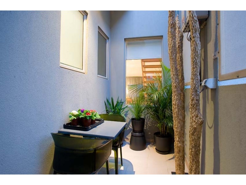 1/632 Barkly Street, West Footscray VIC 3012