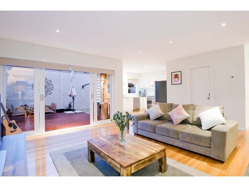 2A Ford Street, Newport VIC 3015