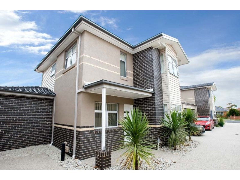 2/66 Civic Parade, Altona VIC 3018