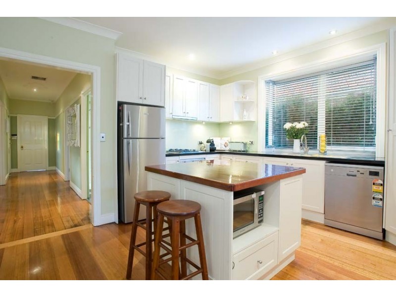 13 Austin Crescent West, Yarraville VIC 3013