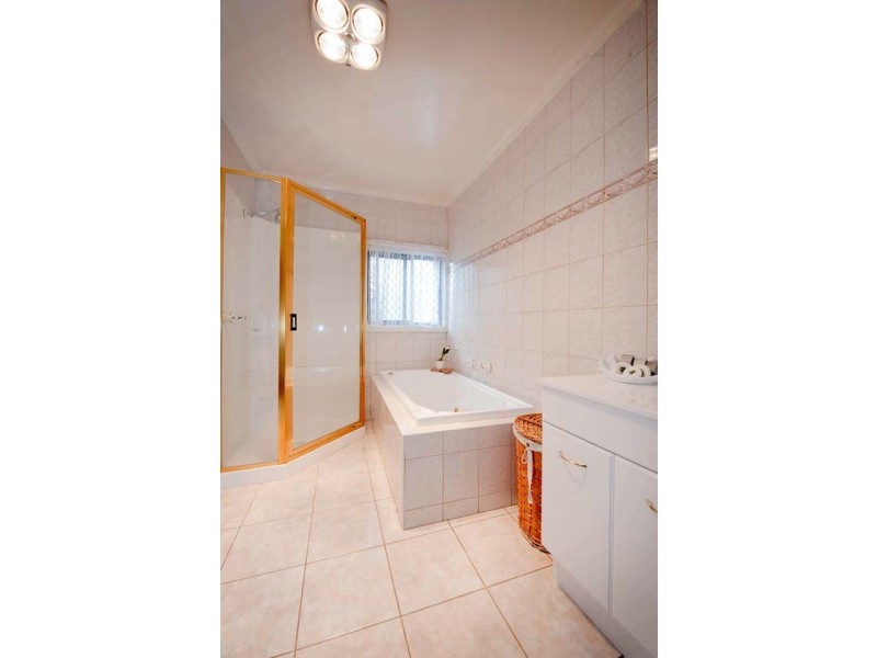 14 Alexander Street, Seddon VIC 3011