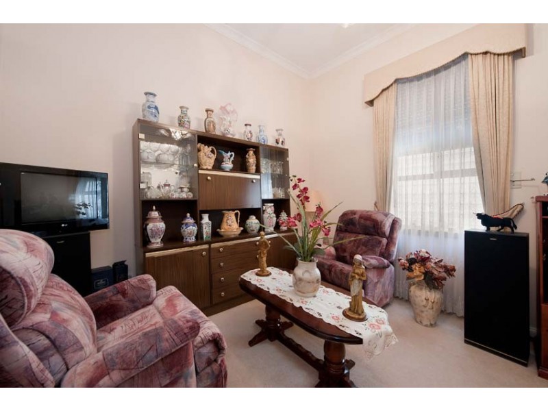 14 Alexander Street, Seddon VIC 3011