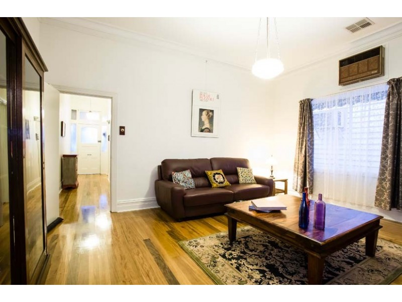 14 Tennyson Street, Seddon VIC 3011