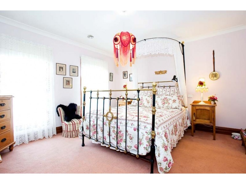 4 Bird Court, Williamstown VIC 3016