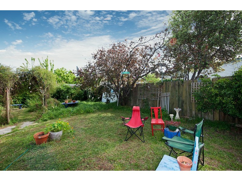 143 Blackshaws Road, Newport VIC 3015