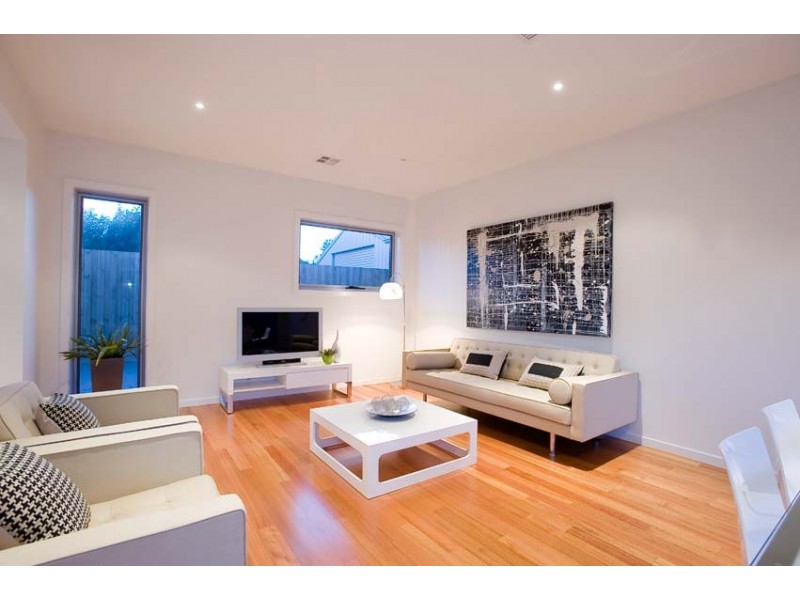 2/130 Woods Street, Newport VIC 3015