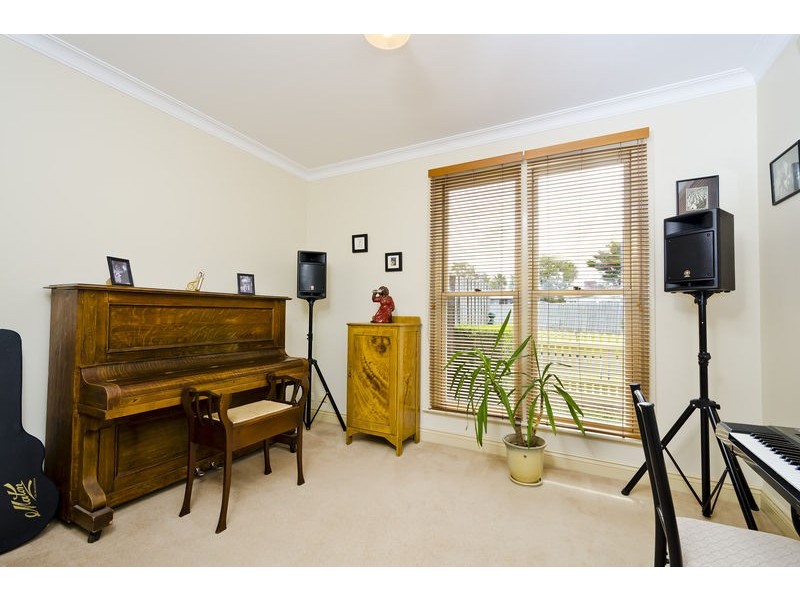 11 Farrell Court, Williamstown VIC 3016