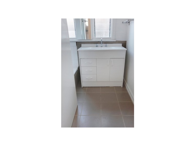 2 Adeney Street, Yarraville VIC 3013