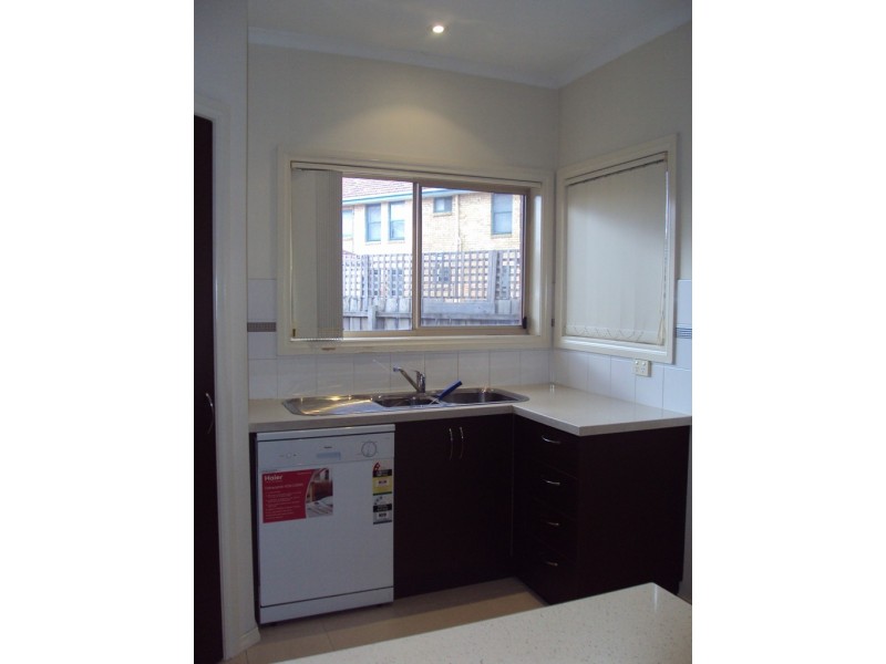 1/107 Ballarat Road, Maidstone VIC 3012