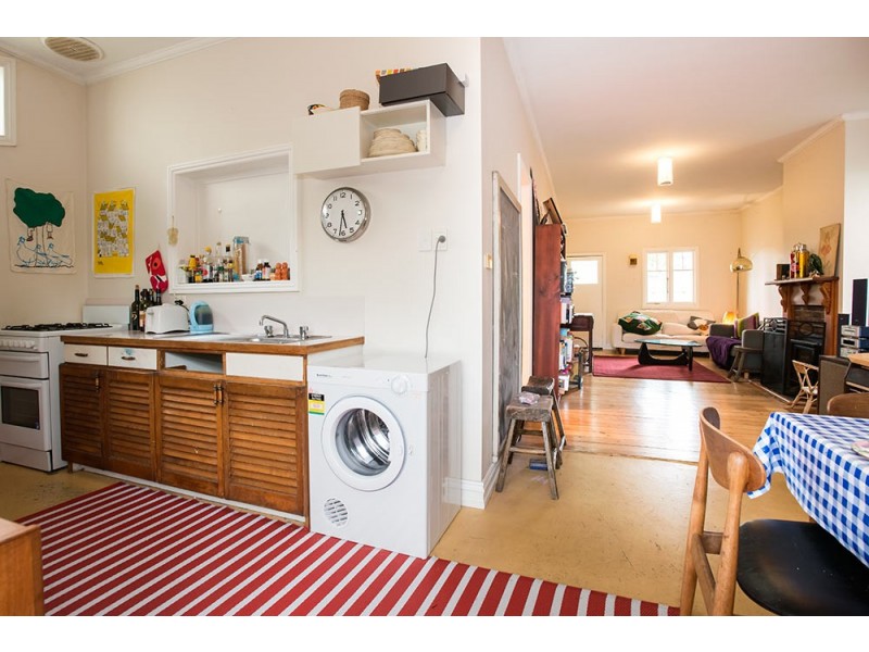 8 Junction Street, Seddon VIC 3011