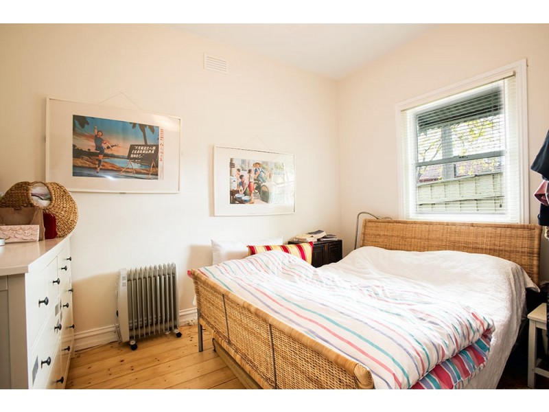 8 Junction Street, Seddon VIC 3011