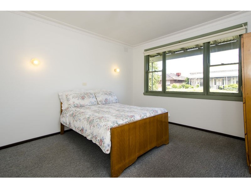 82 Elphin Street, Newport VIC 3015