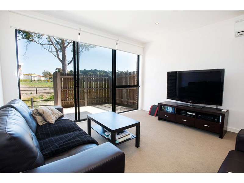 15/8 Crefden Street, Maidstone VIC 3012