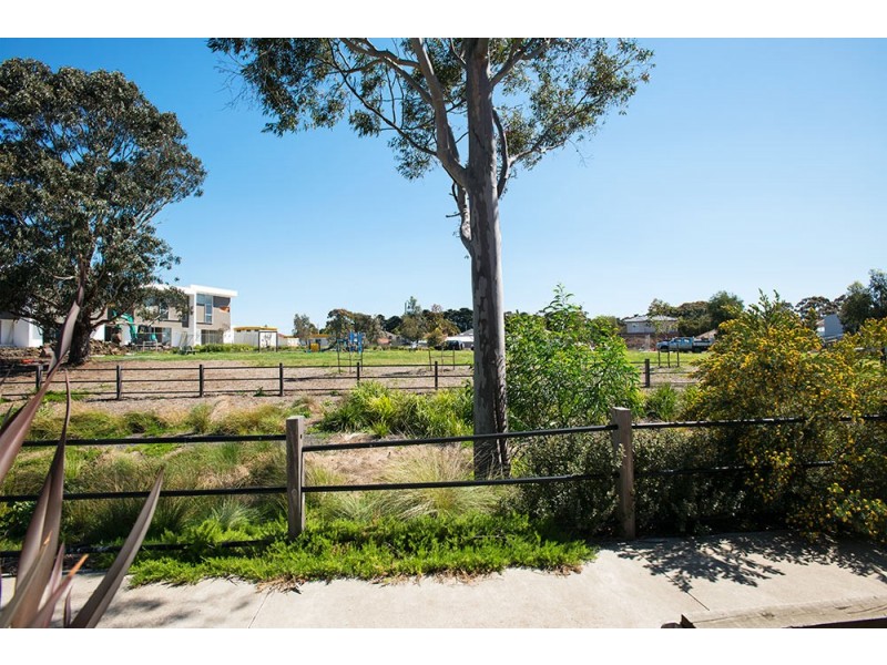 15/8 Crefden Street, Maidstone VIC 3012